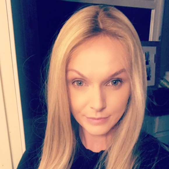 Meet your Posher, Cortney - Picture 1 of 1